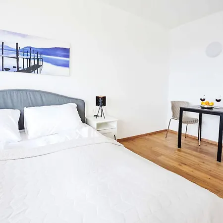 Apartment Urban & Florian-6 By Interhome