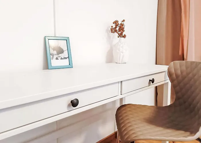 Urban & Florian-6 By Interhome Lejlighed Zirkitz